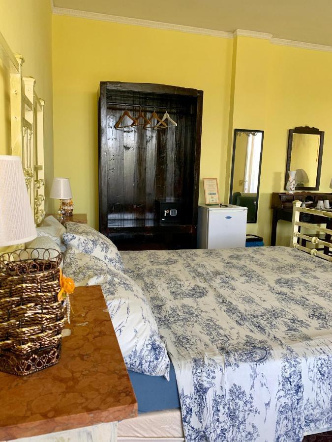 Larala' Bed & Breakfast เลชเช ภายนอก รูปภาพ