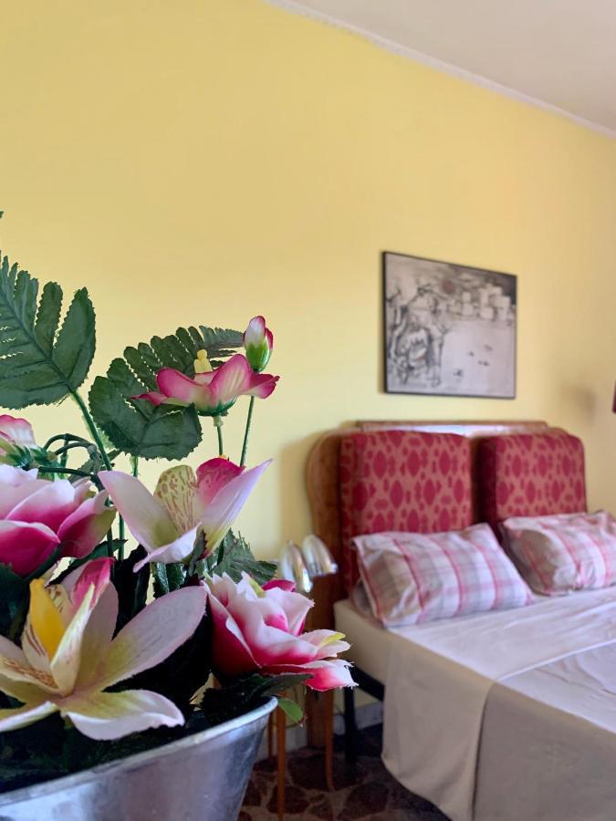 Larala' Bed & Breakfast เลชเช ภายนอก รูปภาพ